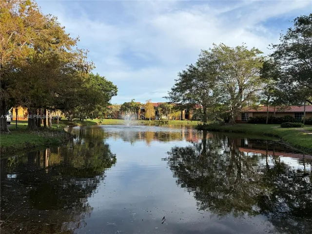$2,050 | 10773 Cleary Boulevard, Unit 104, Plantation, FL 33324
