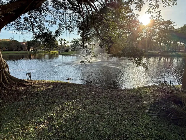 $2,050 | 10773 Cleary Boulevard, Unit 104, Plantation, FL 33324