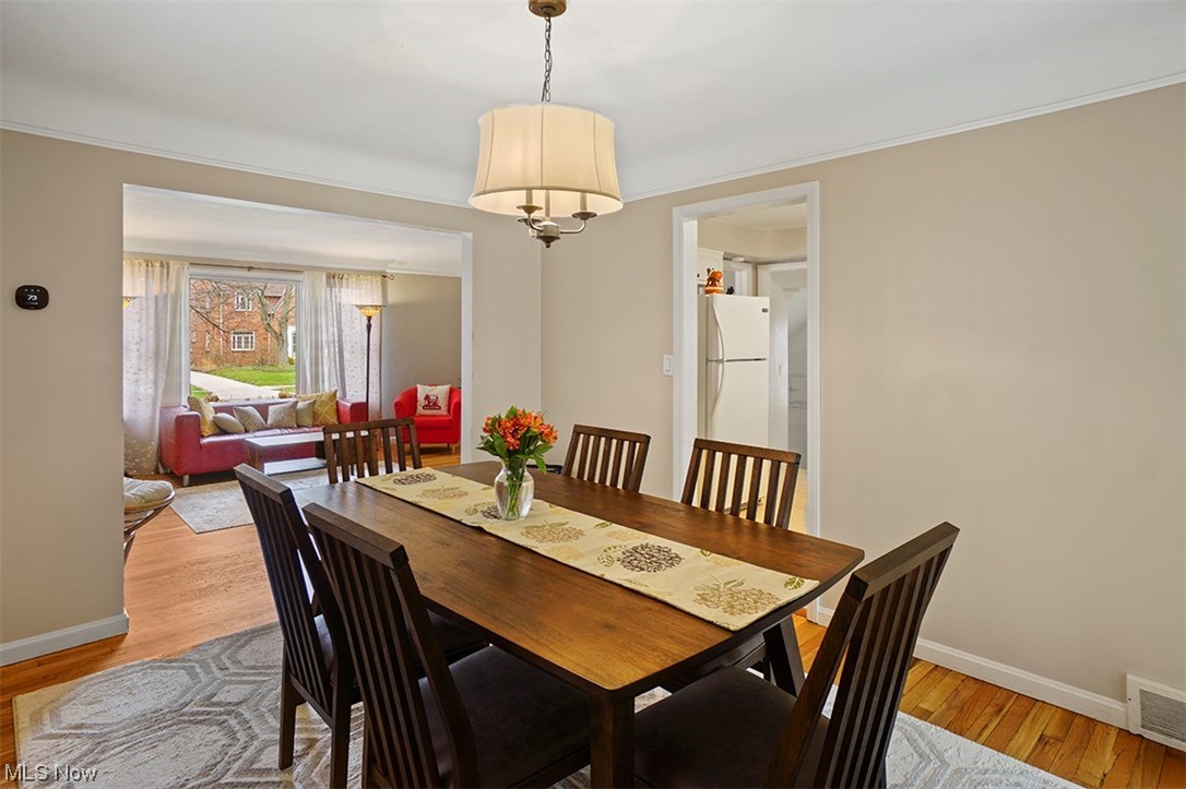 3846 Faversham Road Cleveland, OH 44118 - Photo 12 of 33 Gallery Image 12