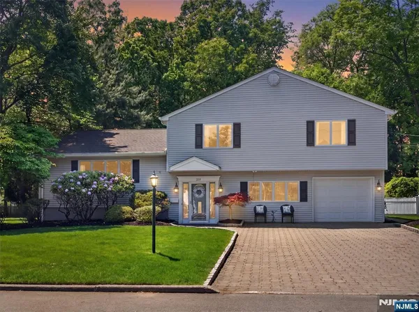 a front view of house with yard