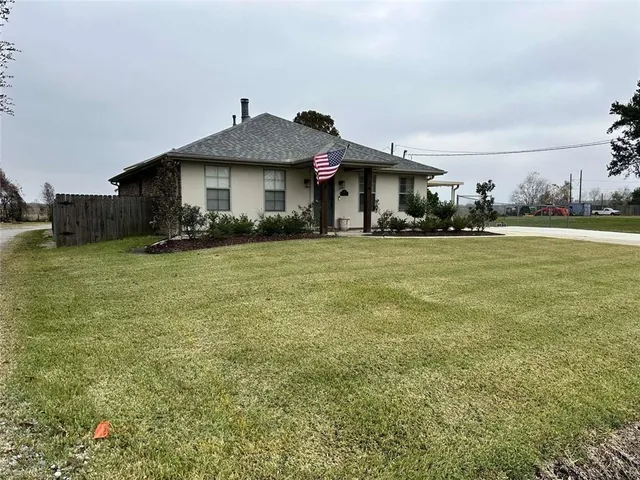 $300,000 | 121 Luke Drive, Des Allemands, LA 70030