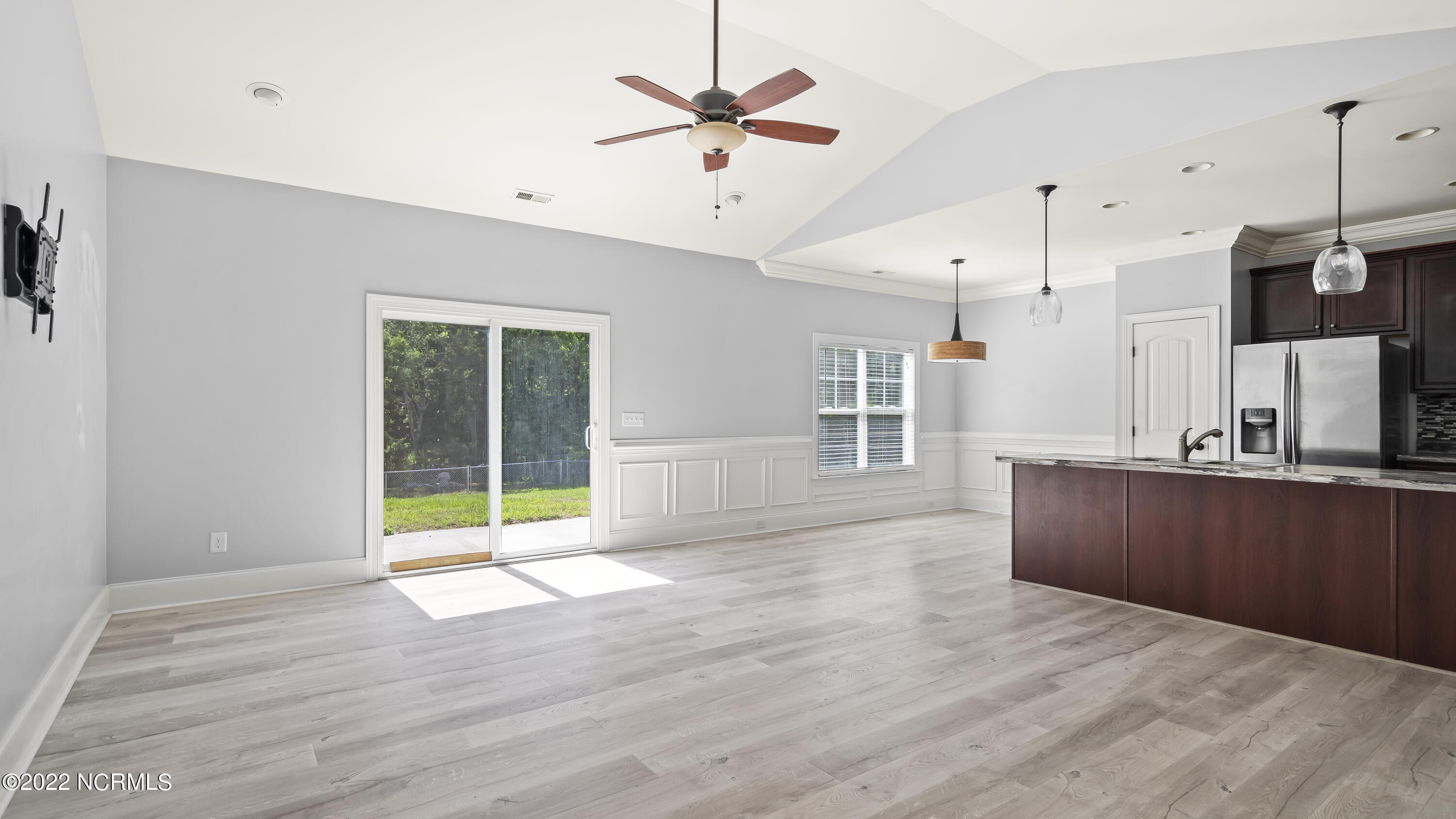612 Tar Landing Road Holly Ridge, NC 28445 - Photo 3 of 25 3-2