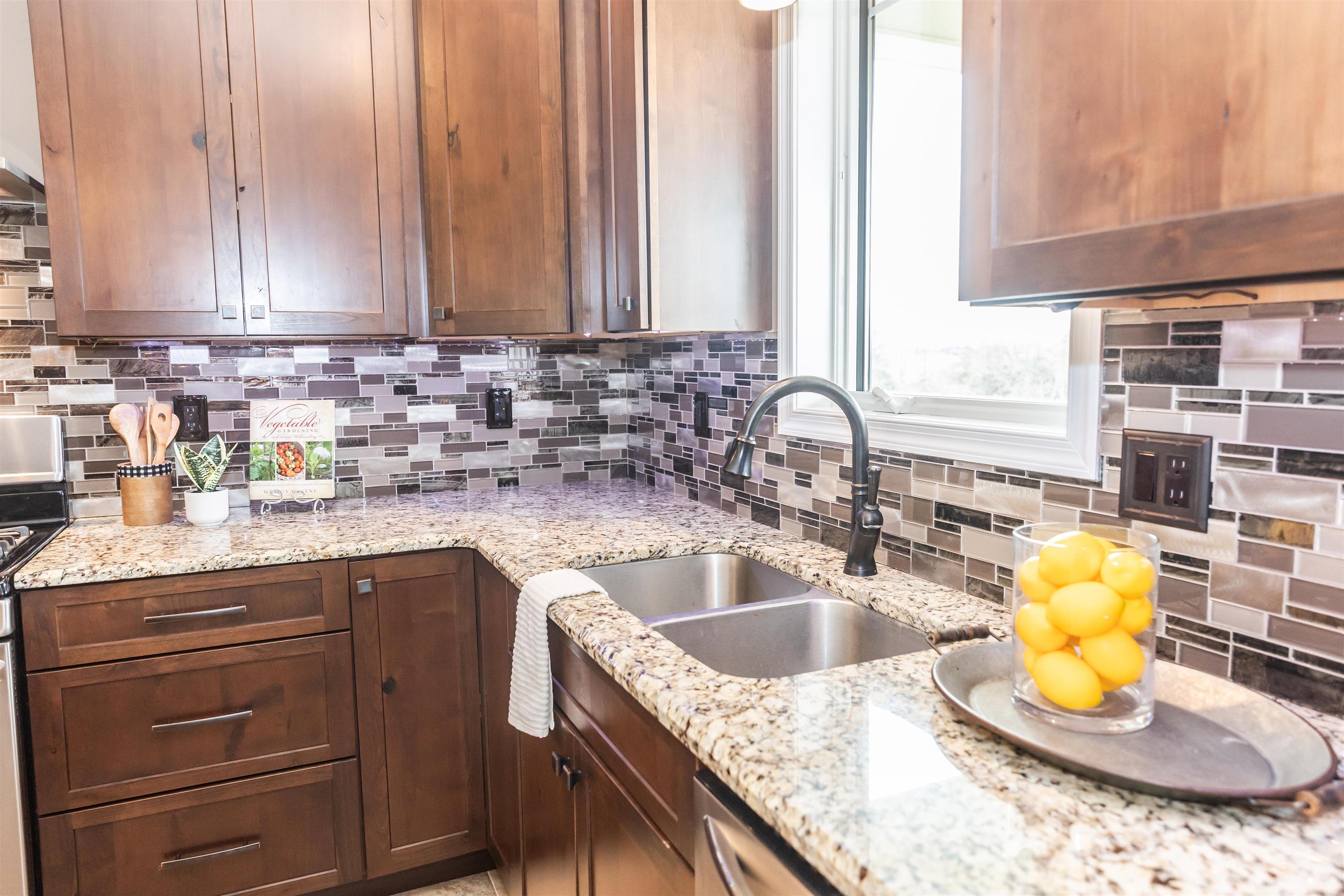 165 Marl Ridge Road Lexington, VA 24450 - Photo 18 of 72 Gas Range Oven