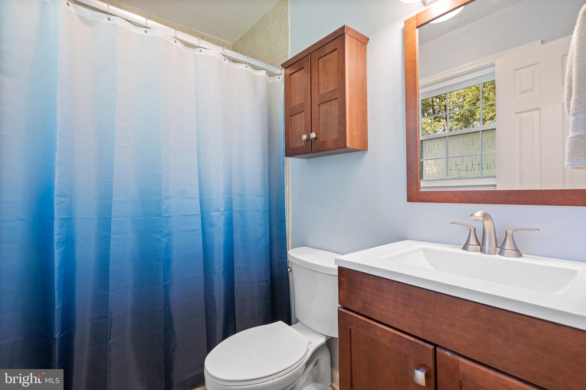 131 Moser Road Warrenton, VA 20186 - Photo 21 of 31 Bath 2