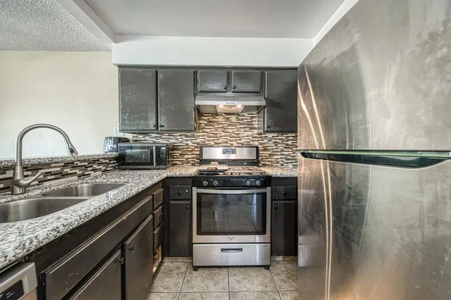 $140,000 | 1151 South Chestnut Avenue, Unit 237, Fresno, CA 93702