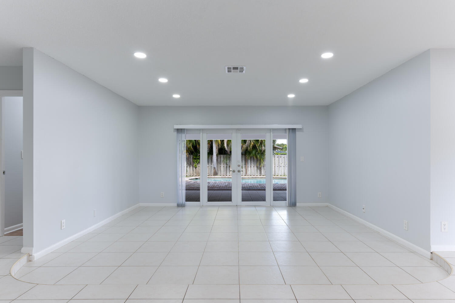 4695 Brandywine Drive Boca Raton, FL 33487 - Photo 9 of 28