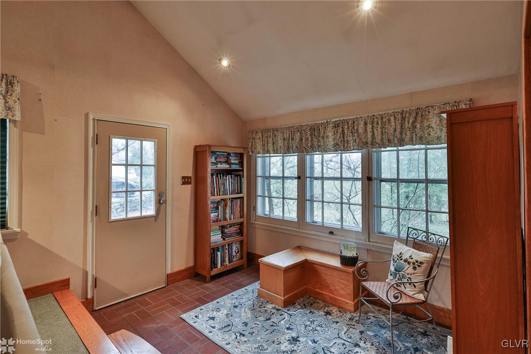 3223 Brodhead Road Bethlehem, PA 18020 - Photo 5 of 36 Family Room