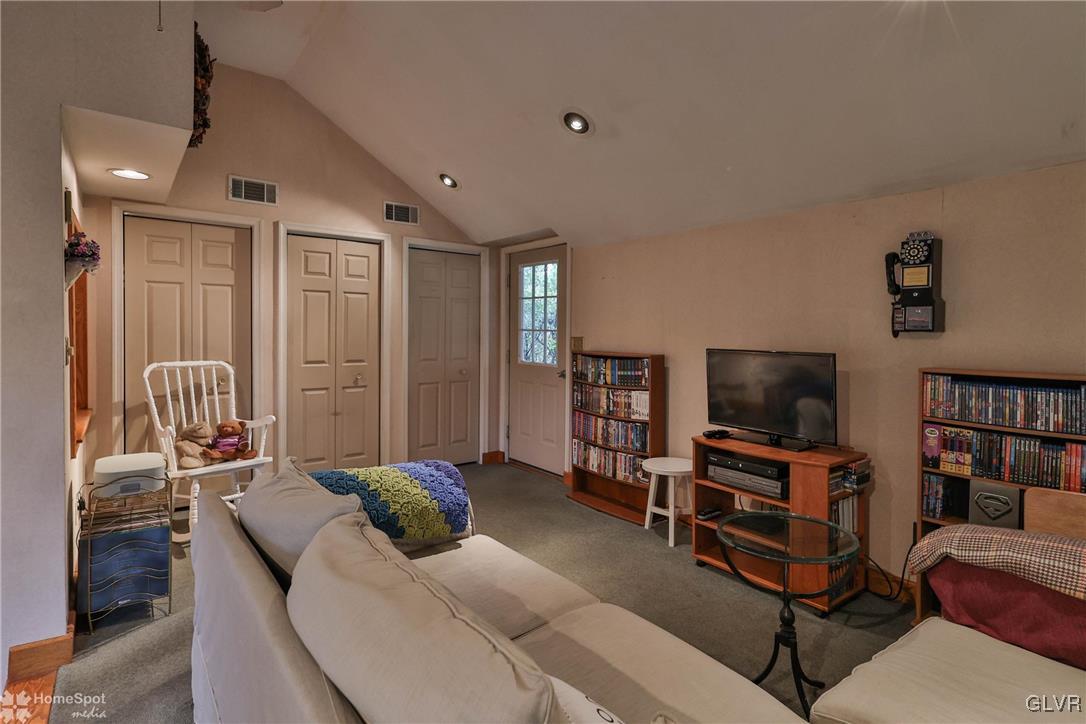 3223 Brodhead Road Bethlehem, PA 18020 - Photo 6 of 36 Family Room