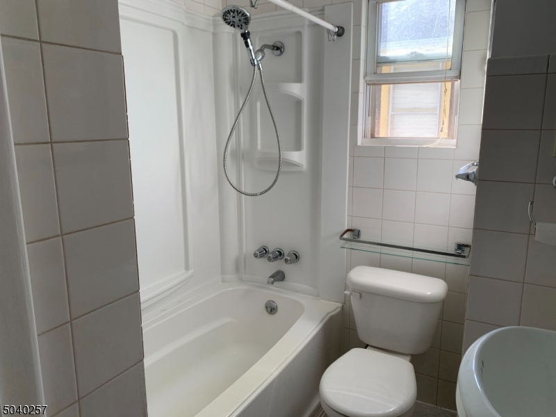 868 Bishop Street, Unit 2 Union, NJ 07083 - Photo 6 of 7