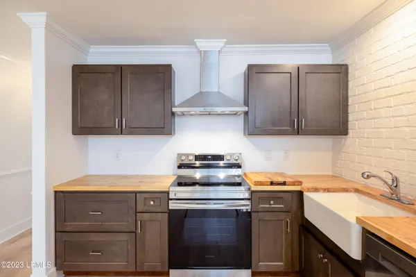 $2,500 | 502 New Street, Beaufort, SC 29902