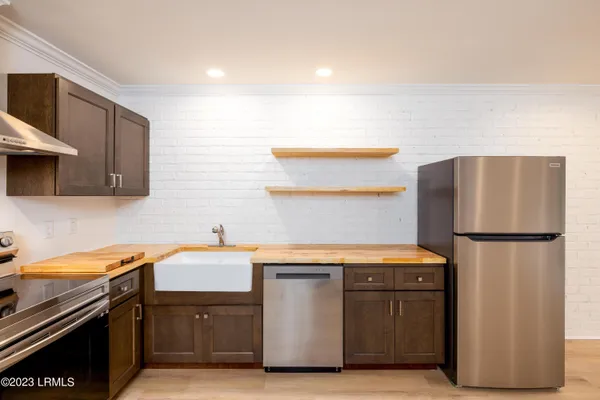 $2,500 | 502 New Street, Beaufort, SC 29902