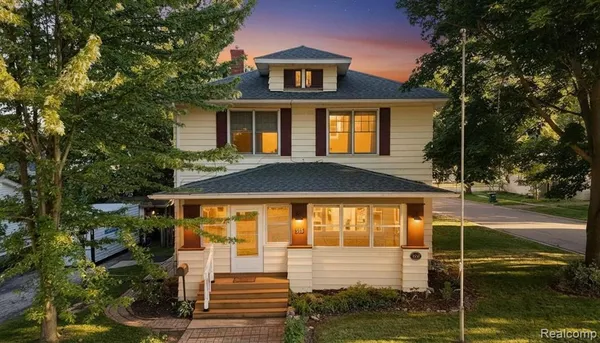 $299,900 | 515 Jay Street, St. Clair, MI 48079