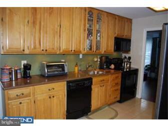 230 Yorkshire Road Fairless Hills, PA 19030 - Photo 4 of 9 Kitchen
