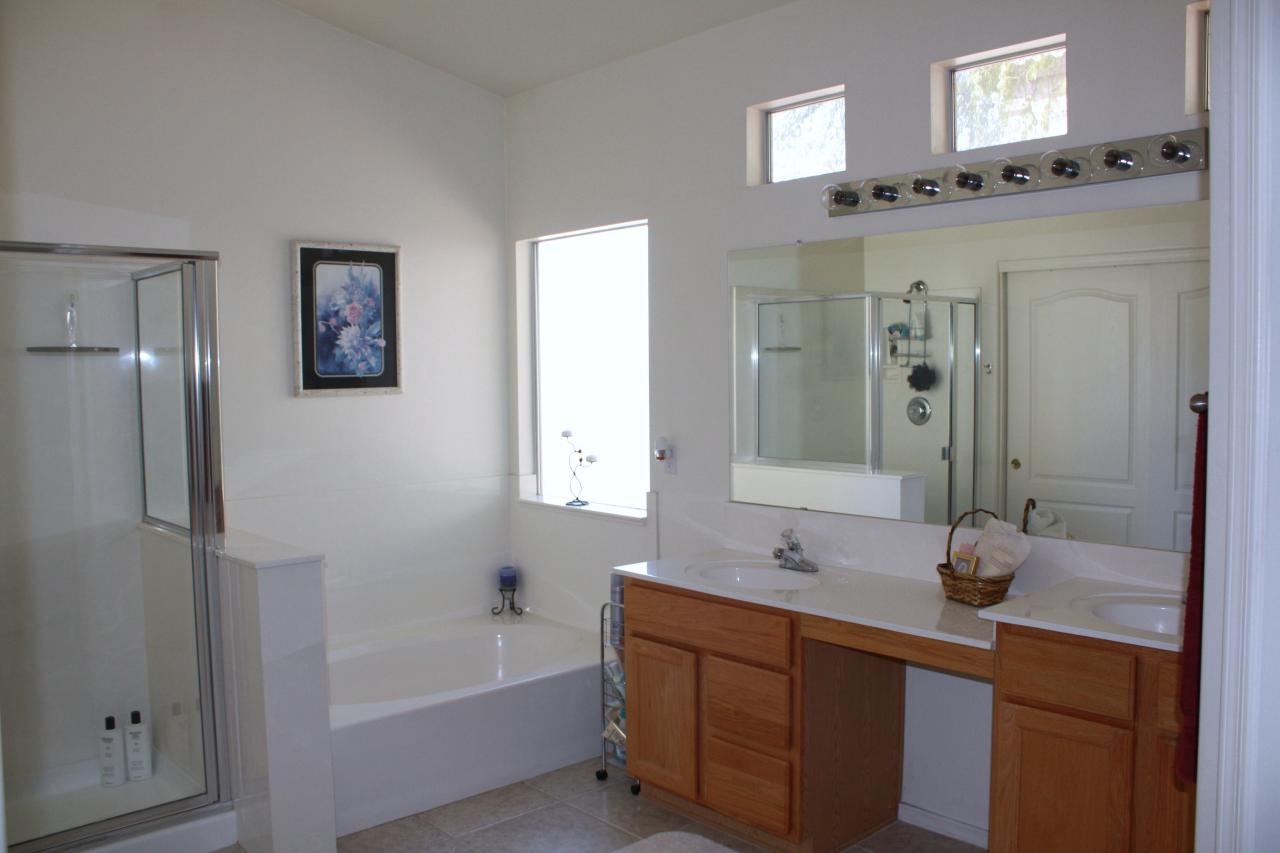 6321 West Post Road Chandler, AZ 85226 - Photo 8 of 15 Master Bath