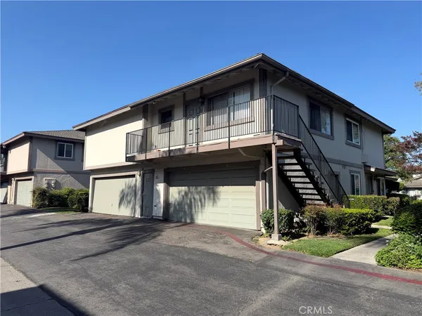 $398,000 | 1707 Normandy Place, Unit D, Santa Ana, CA 92705