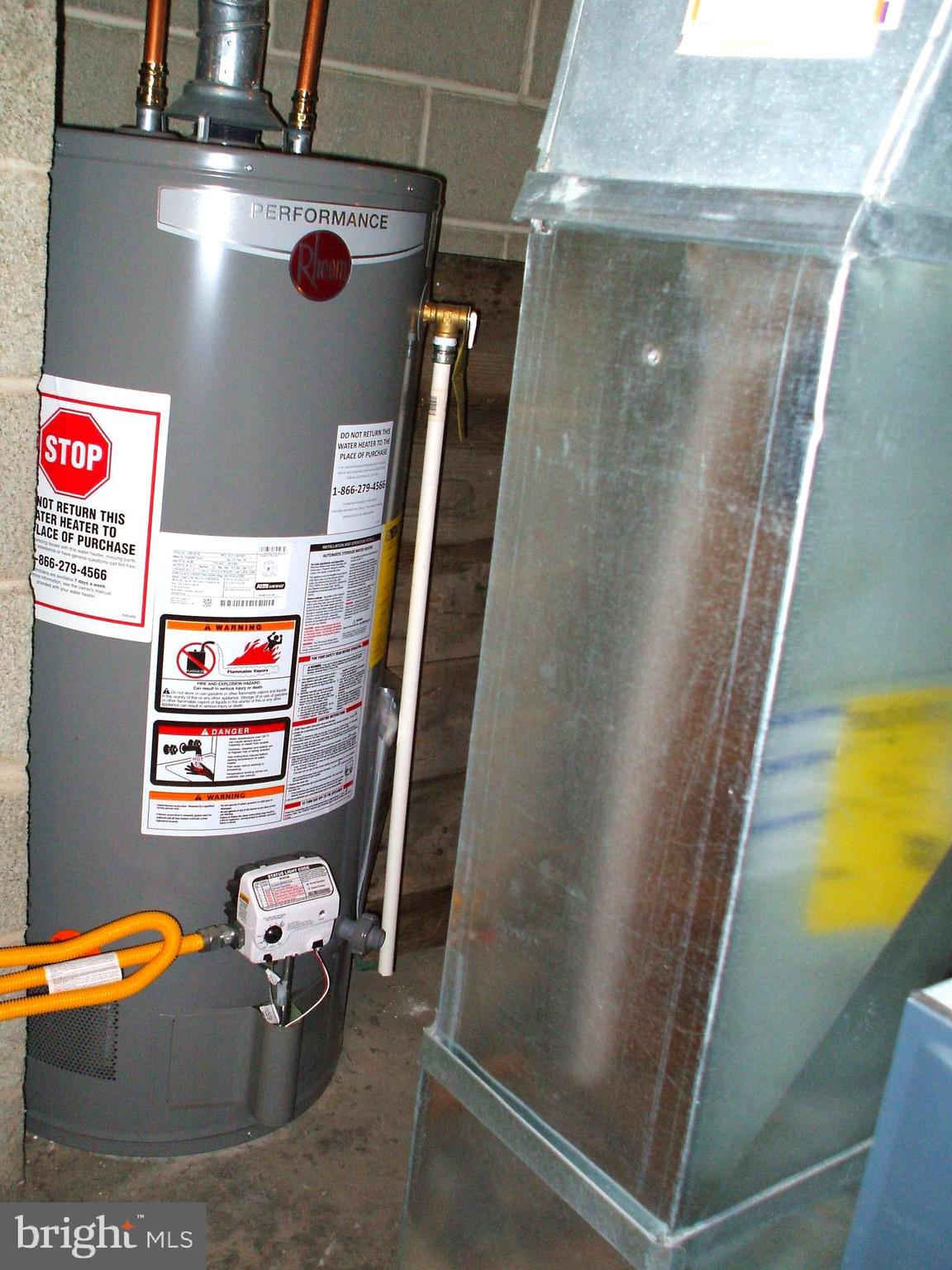 264 Hawthorne Road Morton, PA 19070 - Photo 29 of 32 Newer Gas Water Heater