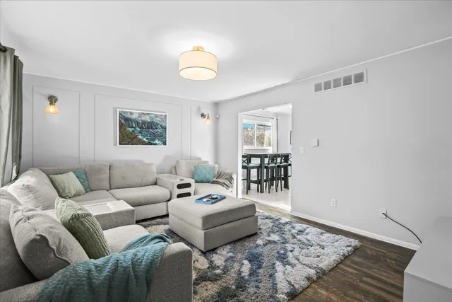 $2,300 | 29945 Everett Street, Southfield, MI 48076