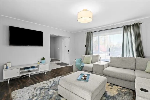 $2,300 | 29945 Everett Street, Southfield, MI 48076