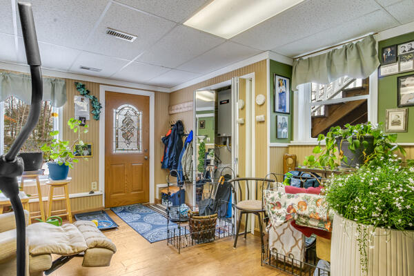 53 Danley Road Dayton, ME 04005 - Photo 16 of 21 53 Dan mud room