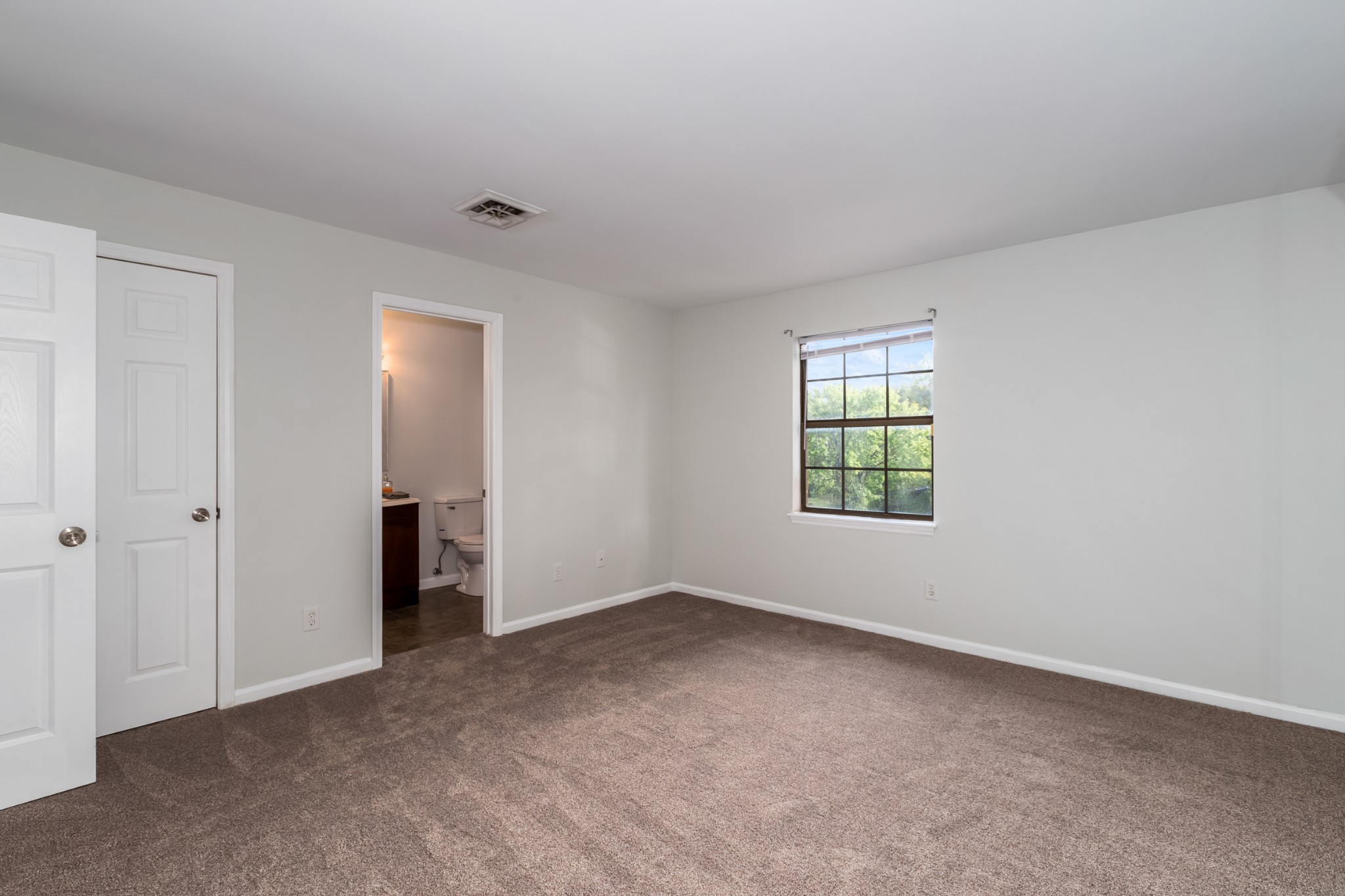 207 Ellington Place Madison, TN 37115 - Photo 12 of 24 a view of an empty room with a window
