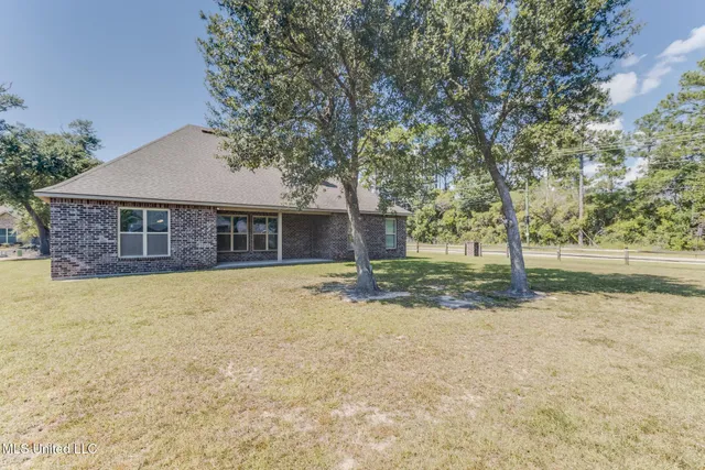 $319,900 | 7501 Saints Circle, Ocean Springs, MS 39564