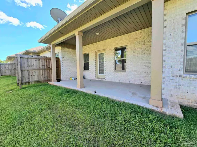 $1,975 | 1862 Finch Lane, Cantonment, FL 32533