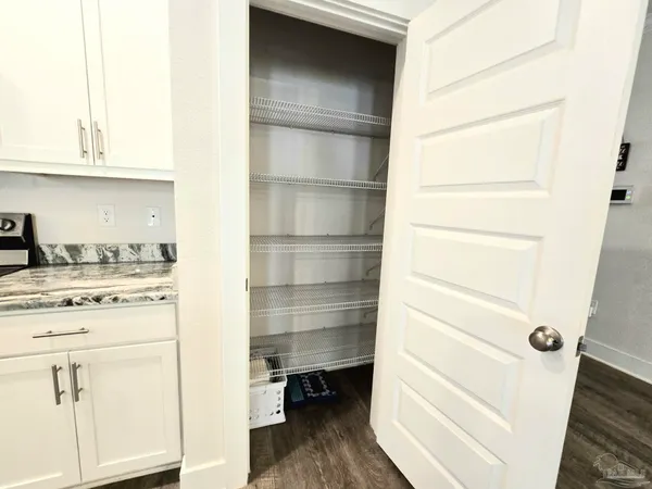 $1,975 | 1862 Finch Lane, Cantonment, FL 32533