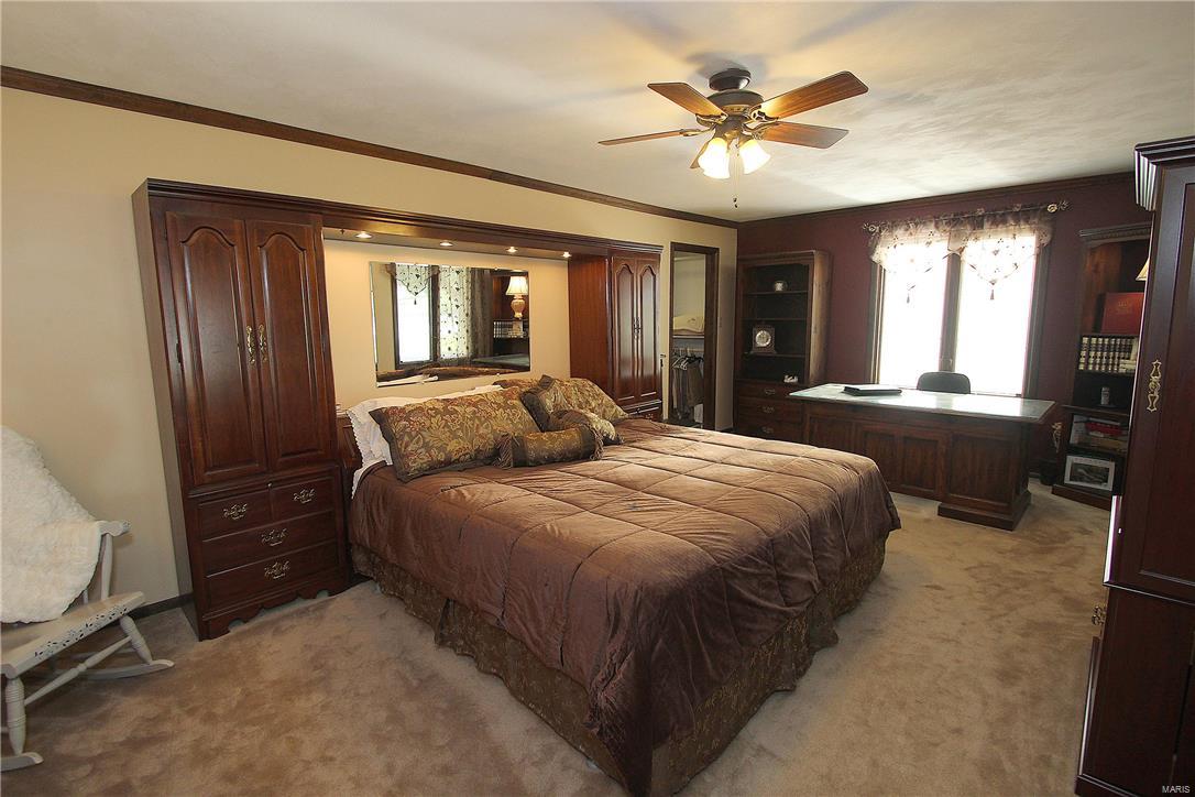 5010 Ambs Road St. Louis, MO 63128 - Photo 18 of 44 Gallery Image 18