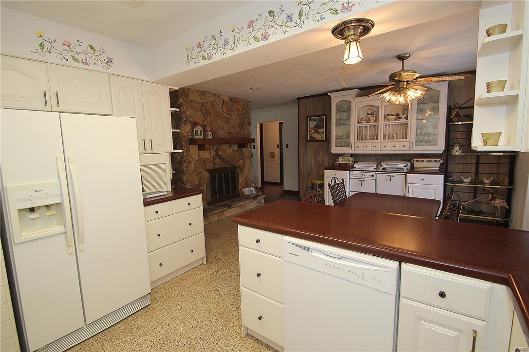 5010 Ambs Road St. Louis, MO 63128 - Photo 10 of 44 Gallery Image 10