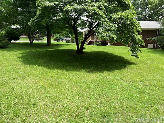 1943 Townsend Avenue Charlotte, NC 28205 - Photo 16 of 16 a view of a trees in a yard