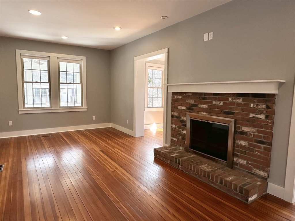 40 Circle Road Longmeadow, MA 01106 - Photo 5 of 35