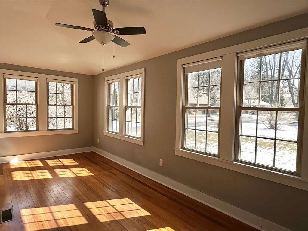 40 Circle Road Longmeadow, MA 01106 - Photo 7 of 35
