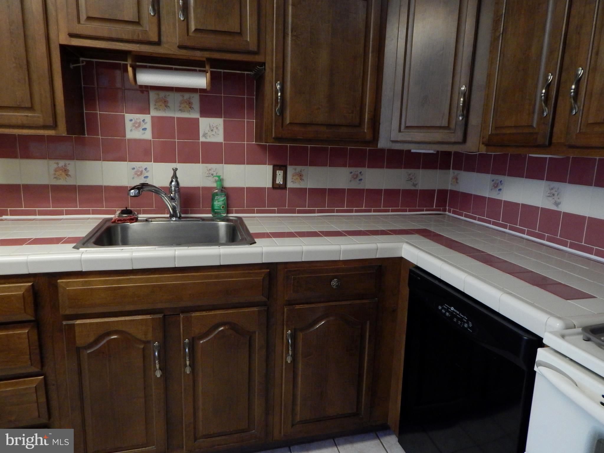 326 Leeanne Road Baltimore, MD 21221 - Photo 14 of 53 Gallery Image 14