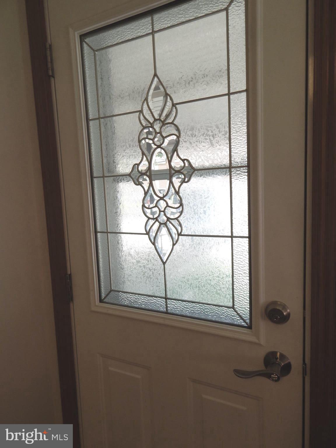 326 Leeanne Road Baltimore, MD 21221 - Photo 22 of 53 Nice kitchen door!