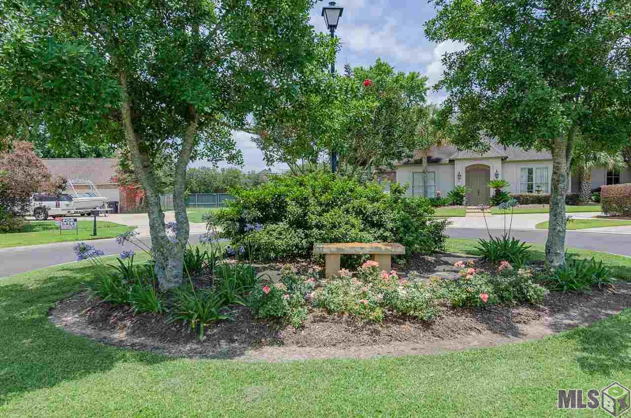 125 Charter Ridge Court Baton Rouge, LA 70810 - Photo 11 of 33