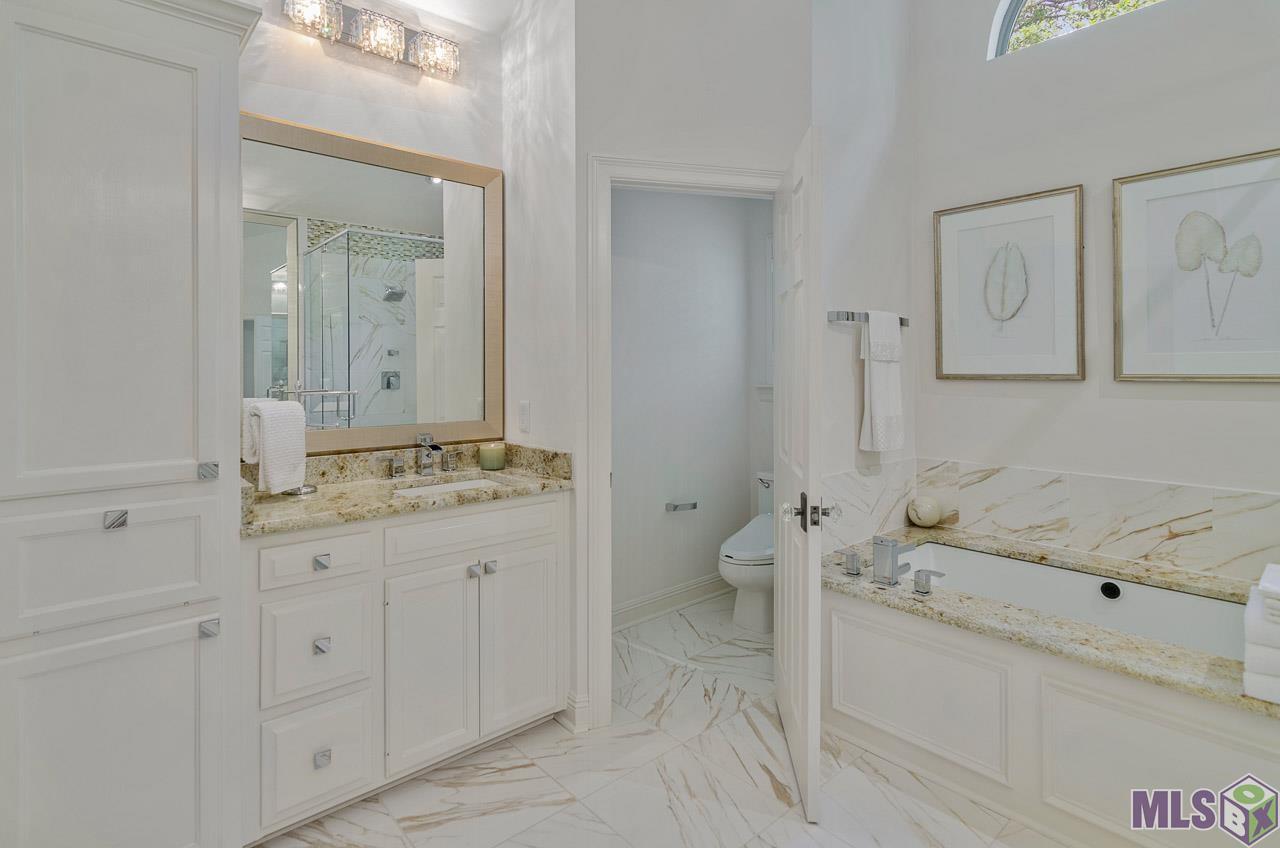 125 Charter Ridge Court Baton Rouge, LA 70810 - Photo 25 of 33