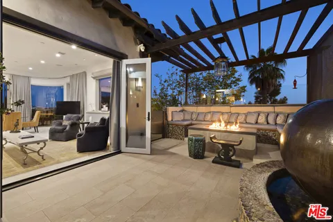 $6,099,000 | 1380 Summitridge Place, Beverly Hills, CA 90210