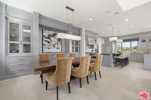 $6,099,000 | 1380 Summitridge Place, Beverly Hills, CA 90210