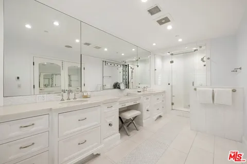 $6,099,000 | 1380 Summitridge Place, Beverly Hills, CA 90210