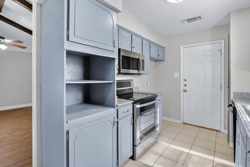 6645 Harrison Way Watauga, TX 76148 - Photo 6 of 15