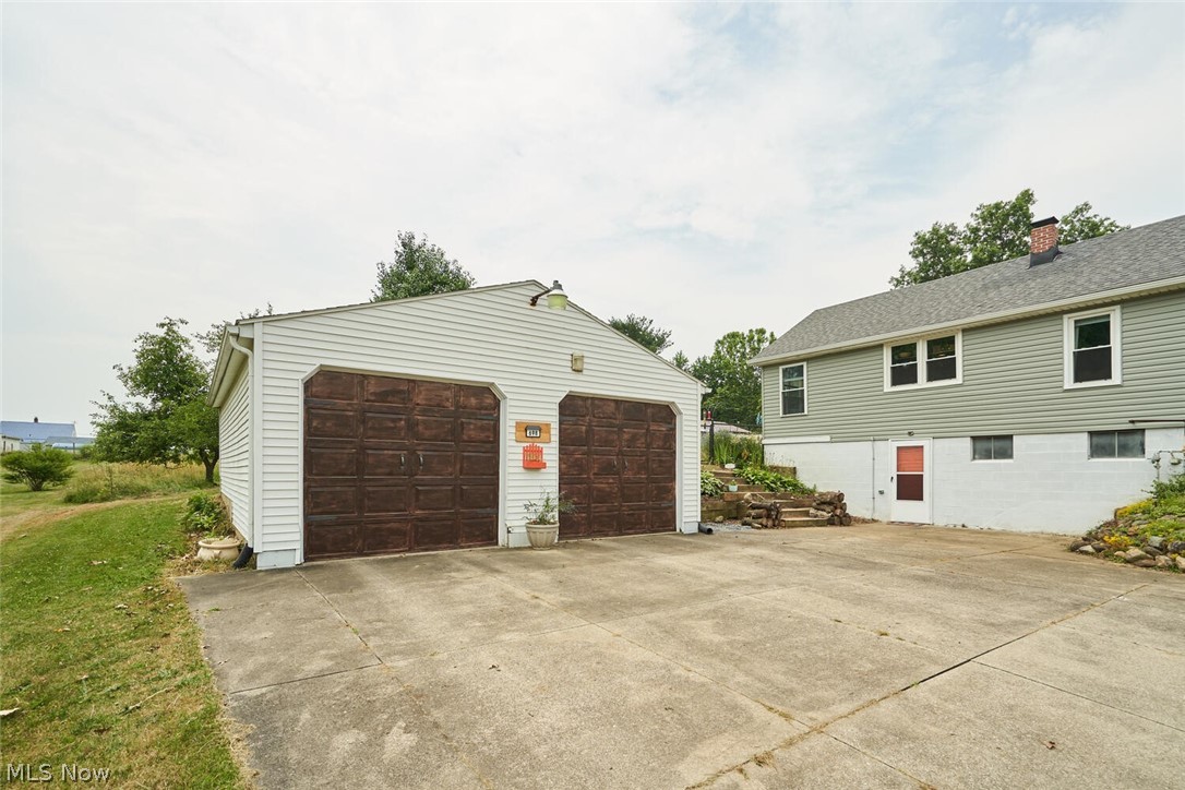 698 Gougler Road Akron, OH 44319 - Photo 16 of 20