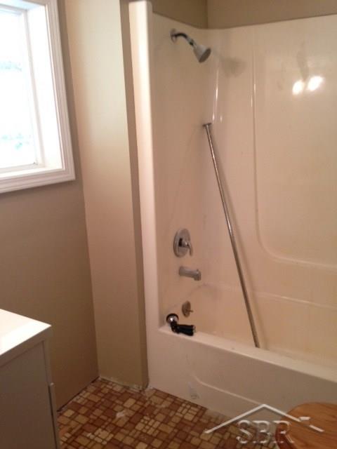 8809 Ormes Road Vassar, MI 48768 - Photo 7 of 11 31294056-6.JPG