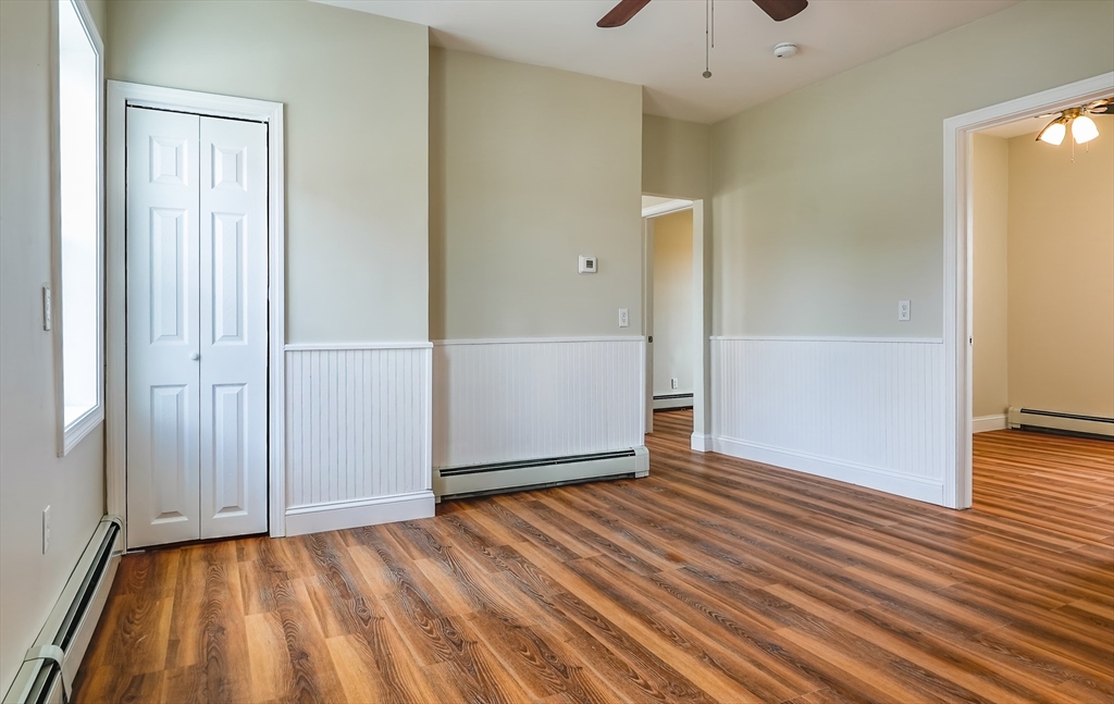 833 Grinnell Street Fall River, MA 02721 - Photo 4 of 42