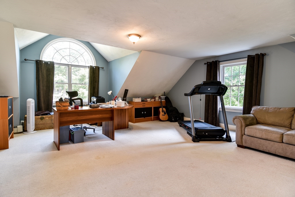 46 Varley Road Marlborough, MA 01752 - Photo 21 of 32 Gallery Image 21