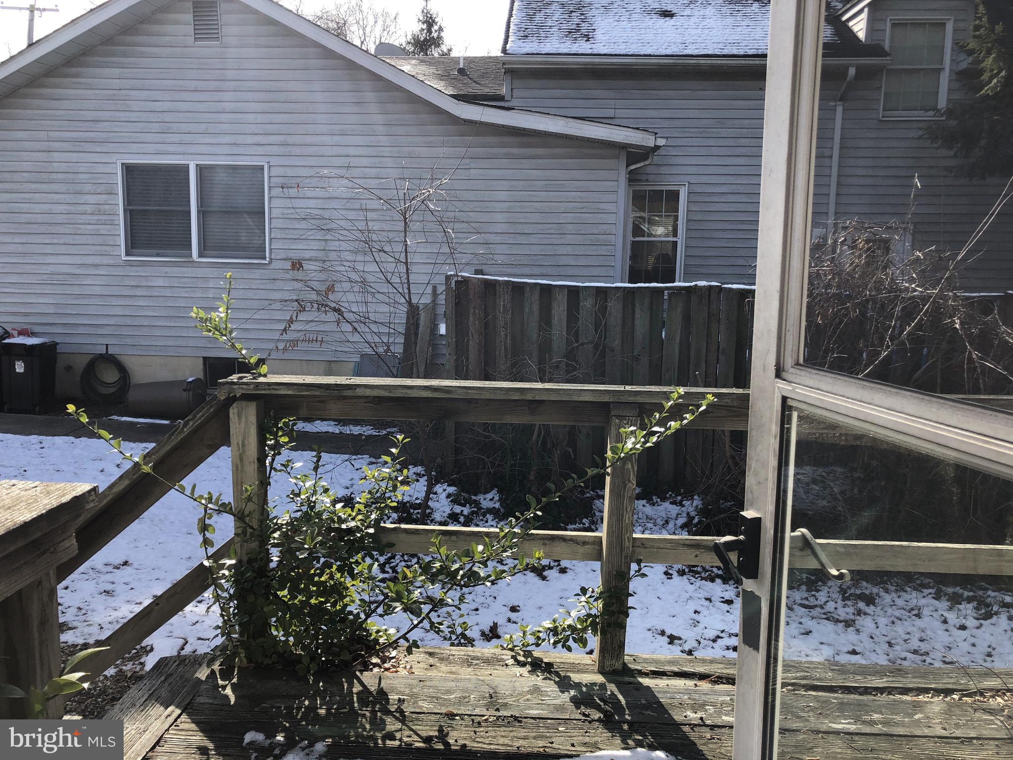 792 Stinchcomb Road Severna Park, MD 21146 - Photo 15 of 40 Master 1 Deck