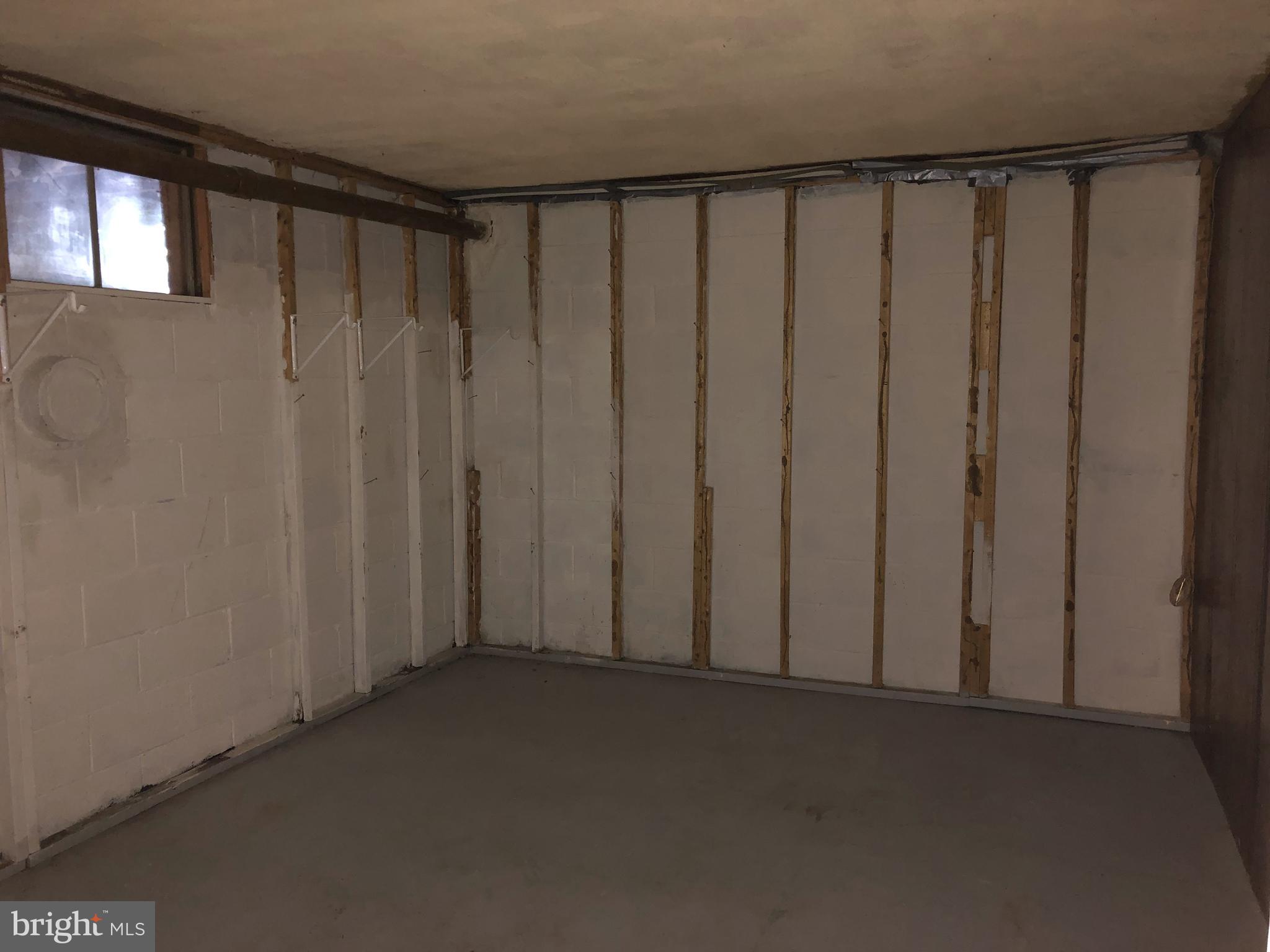 792 Stinchcomb Road Severna Park, MD 21146 - Photo 30 of 40 Basement Storage Room