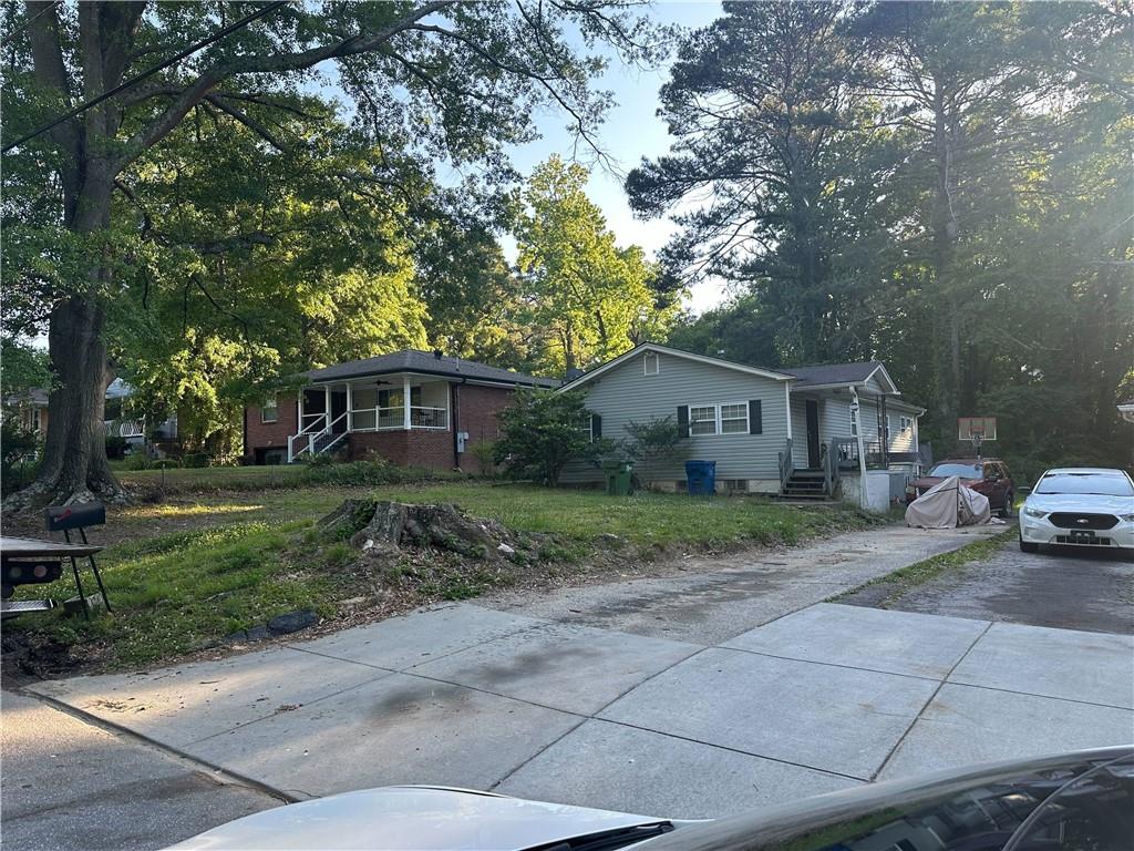 1898 Sylvan Ridge Drive Southwest Atlanta, GA 30310 - Photo 8 of 15
