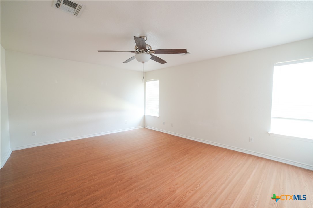 12818 Stonegate Trail Belton, TX 76513 - Photo 12 of 35