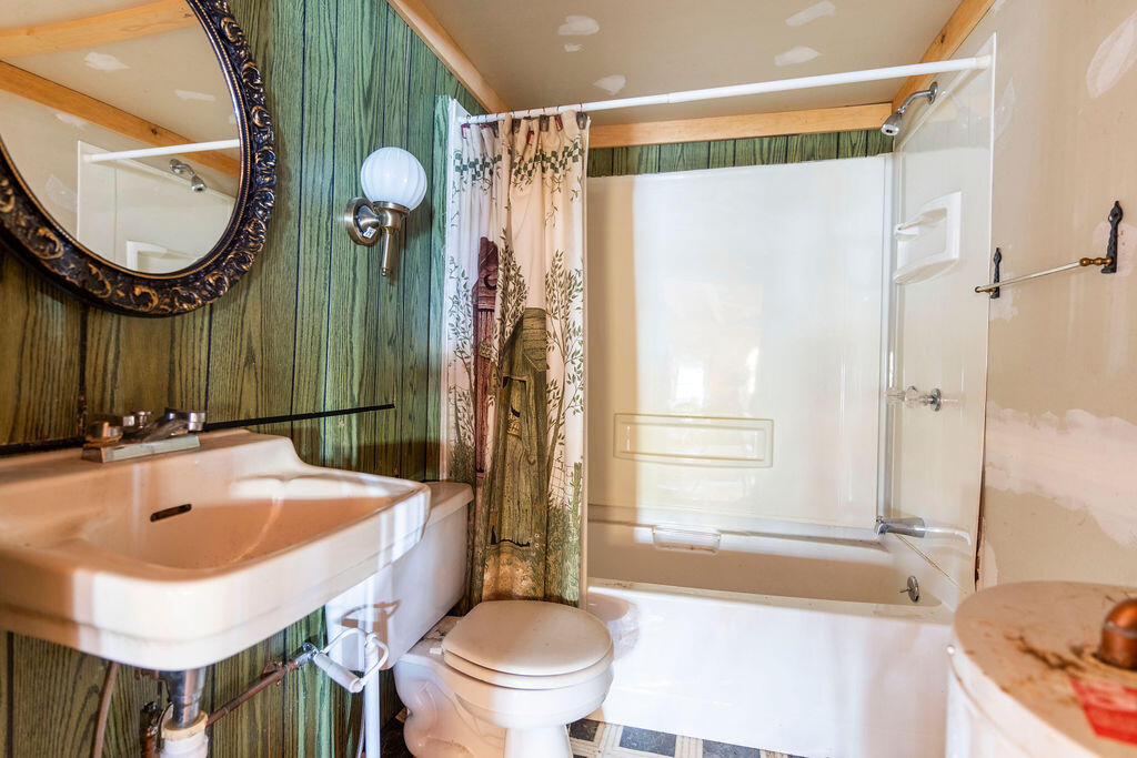 761 West Shore Road Ellsworth, ME 04605 - Photo 17 of 25 DSC04637-HDR