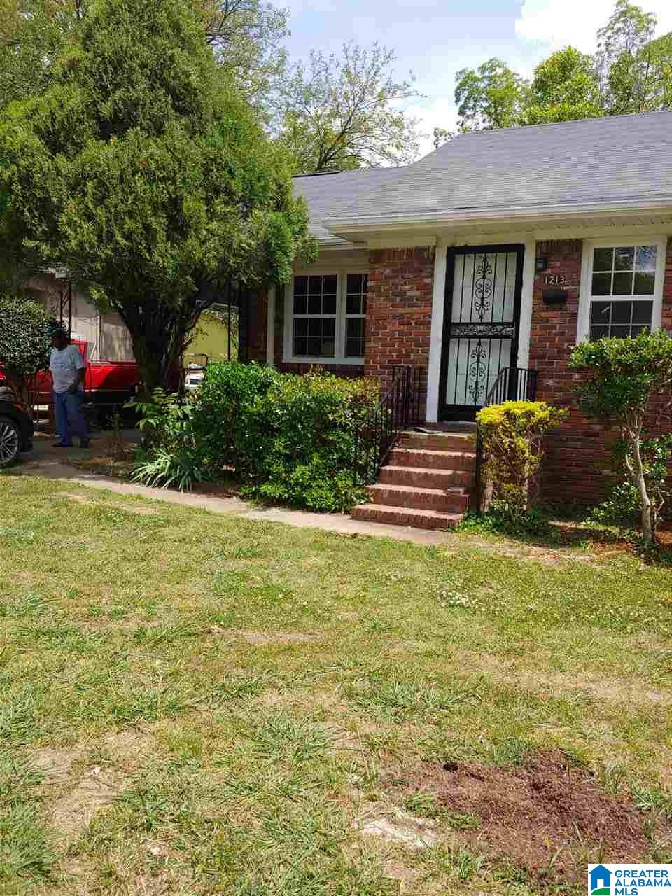 1213 Woodward Road Birmingham, AL 35228 - Photo 1 of 12